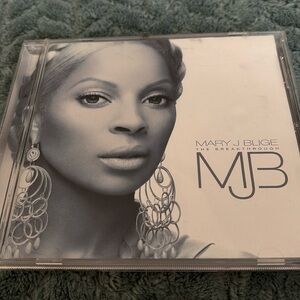 CD: Mary J Blige.  The Breakthrough